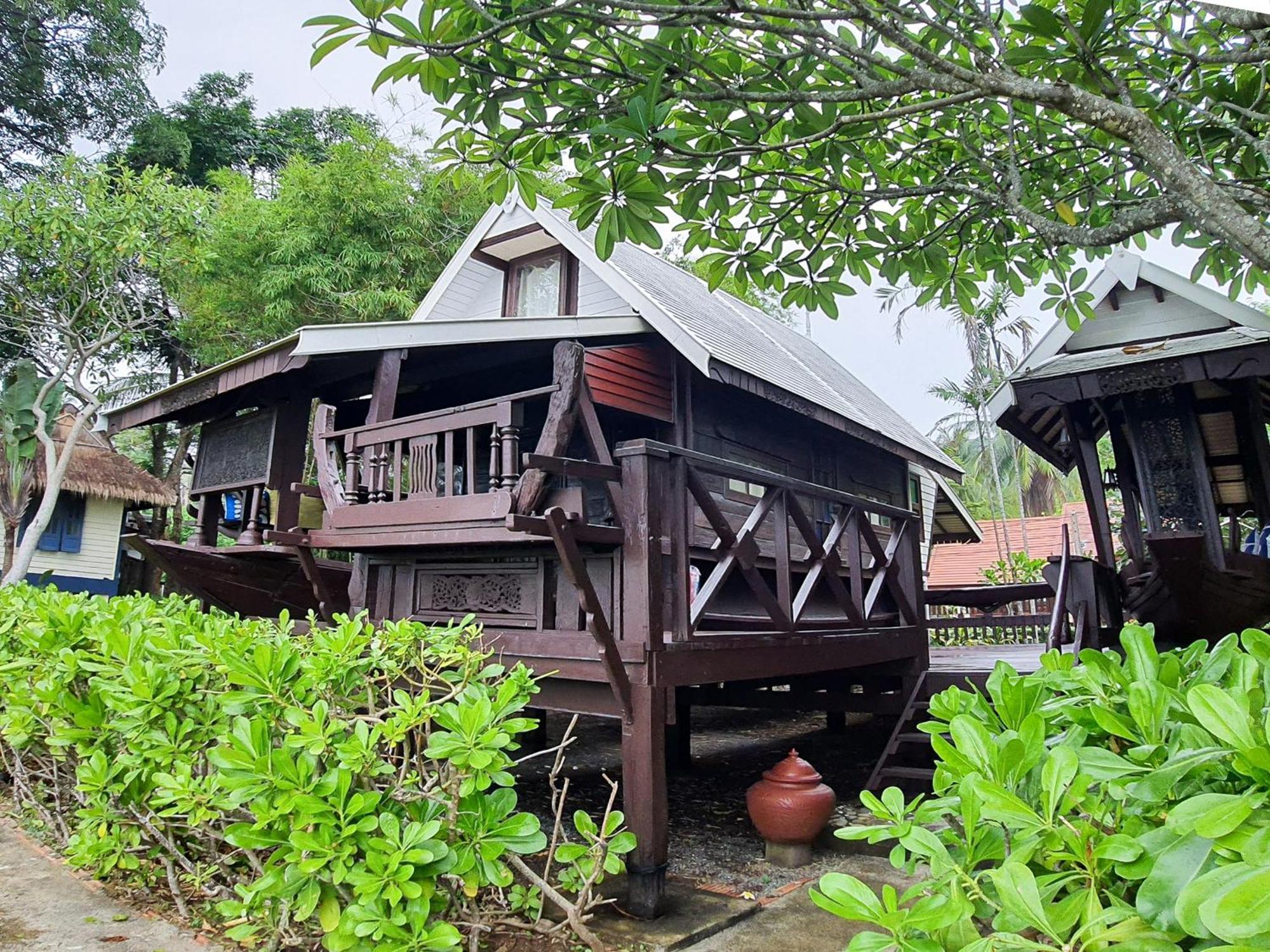 Baan Thong Ching Resort Khanom Bagian luar foto